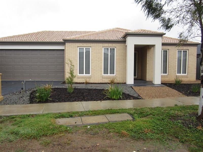 26 Romek Way, Truganina VIC 3029