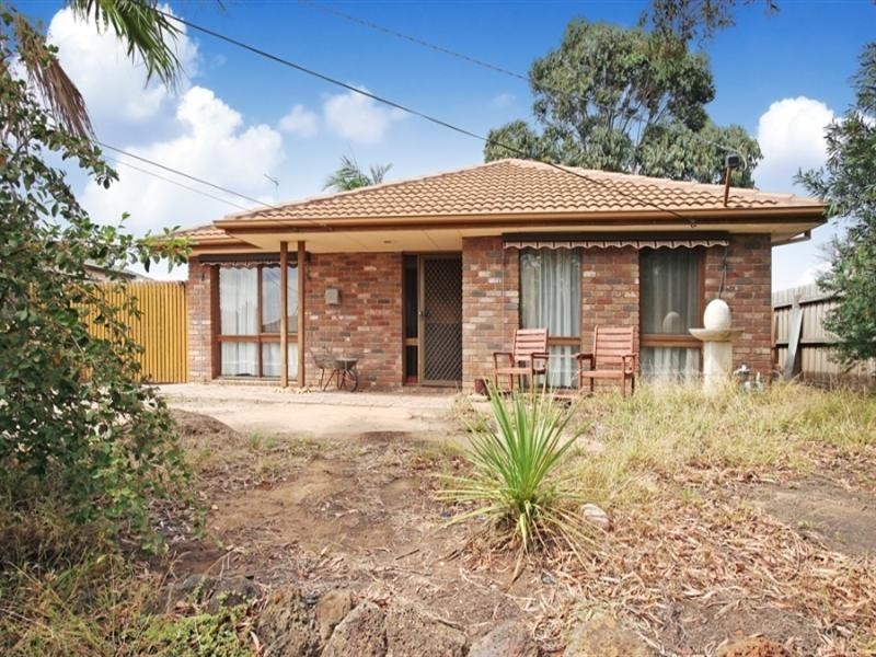 18 Derwent Road, Werribee VIC 3030