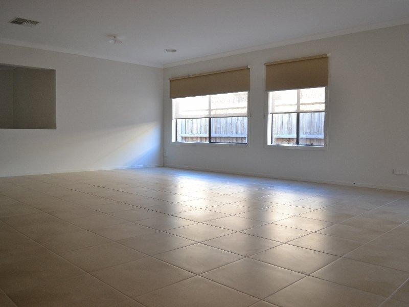 11 Spirit Avenue, Point Cook VIC 3030