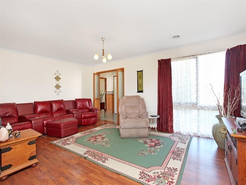 34 Barber Drive, Hoppers Crossing VIC 3029