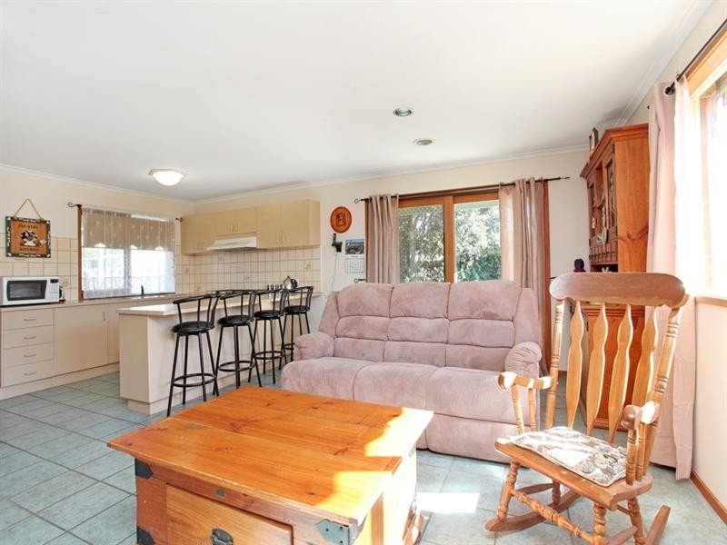 34 Barber Drive, Hoppers Crossing VIC 3029