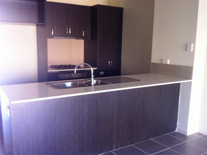 8a Hanworth Avenue, Williams Landing VIC 3027