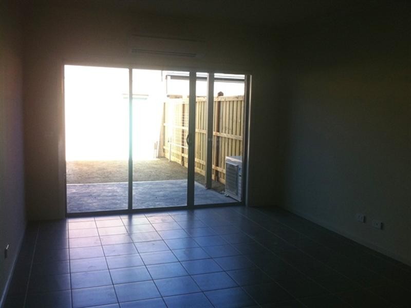 8a Hanworth Avenue, Williams Landing VIC 3027