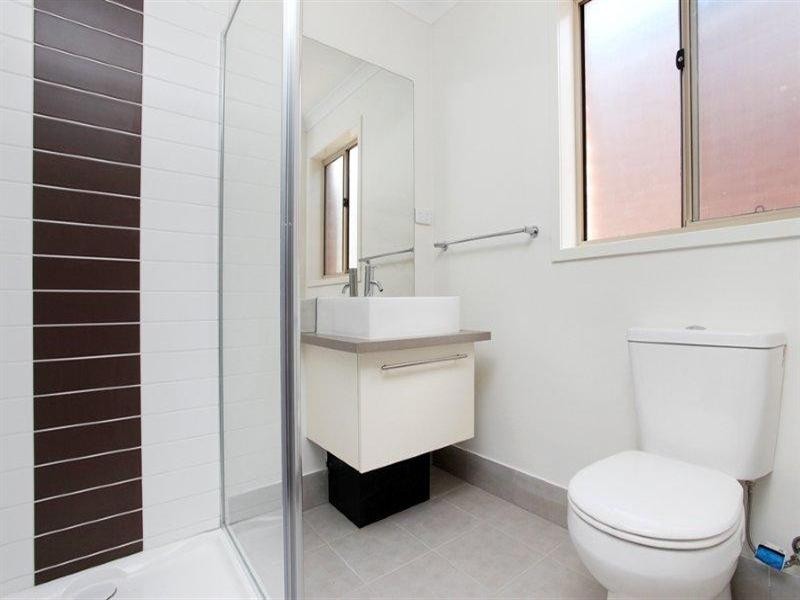 5 Manuka Grove, Wyndham Vale VIC 3024