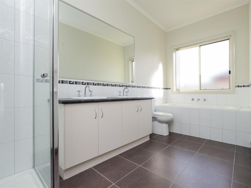 55 Cheviot Drive, Truganina VIC 3029