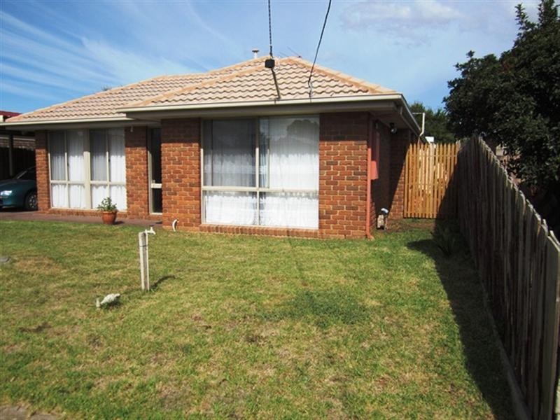 27 Swan Street, Werribee VIC 3030
