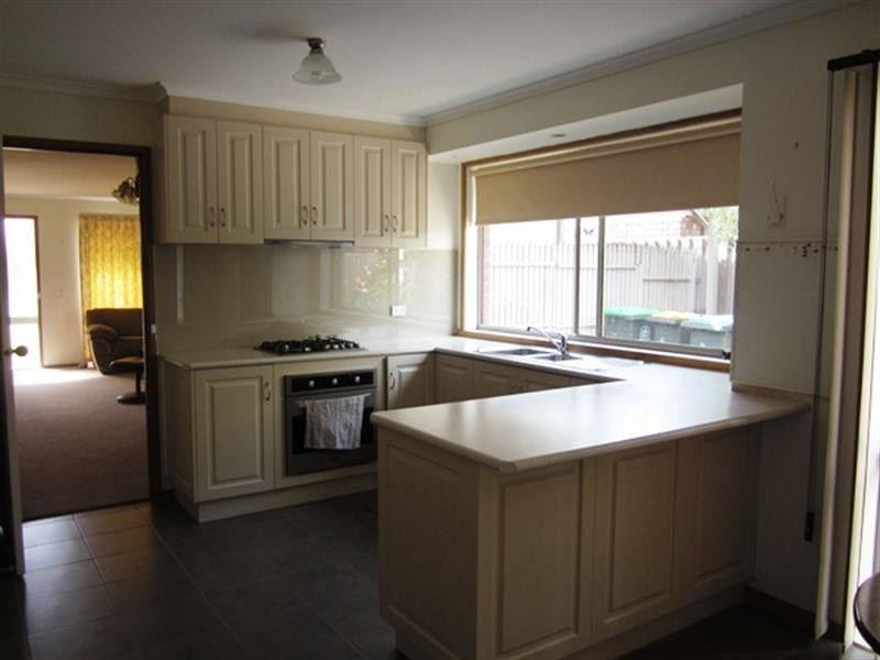 27 Swan Street, Werribee VIC 3030