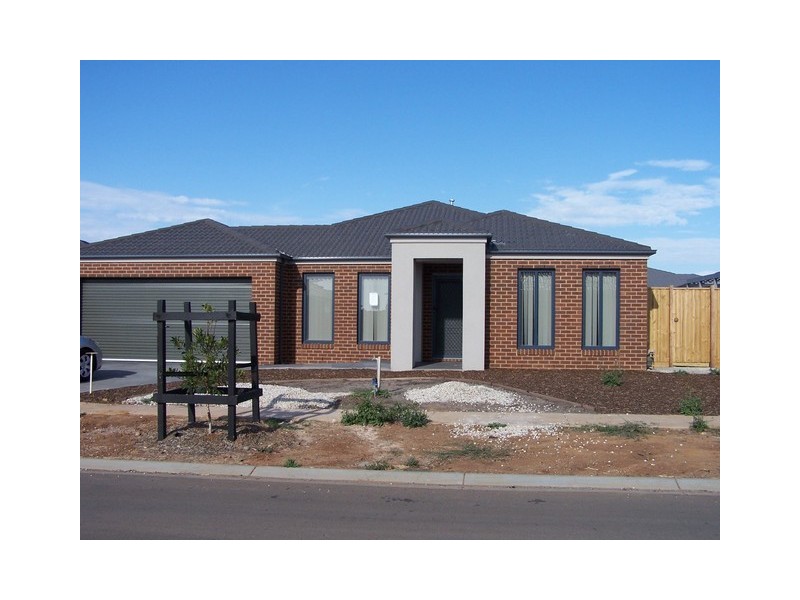 4 Hydrangea Drive, Point Cook VIC 3030