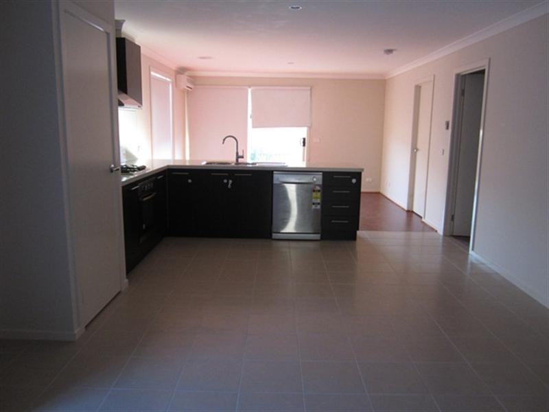 77 Hamish Drive, Tarneit VIC 3029