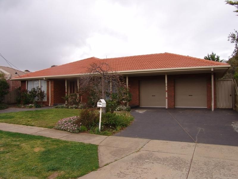 15 Delmont Street, Werribee VIC 3030