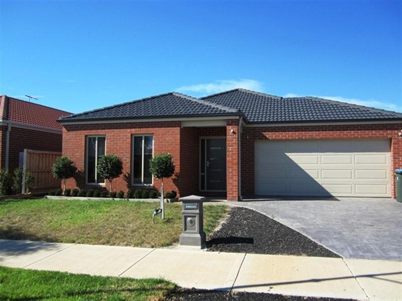 18 Verona Avenue, Tarneit VIC 3029