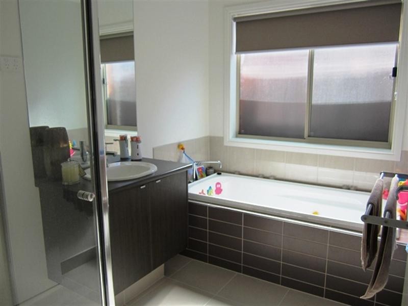 18 Verona Avenue, Tarneit VIC 3029