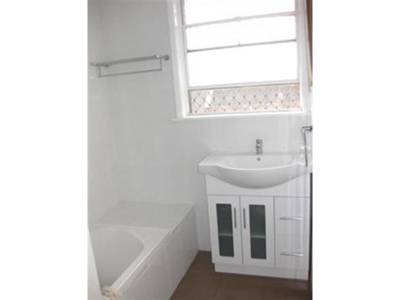 6 Centenary Crescent, Werribee VIC 3030