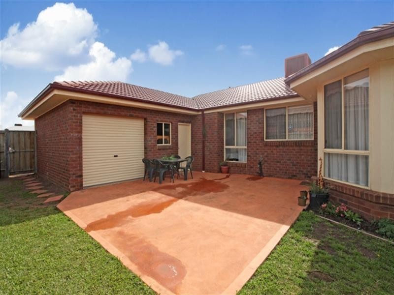 8 Tranquil Place, Tarneit VIC 3029