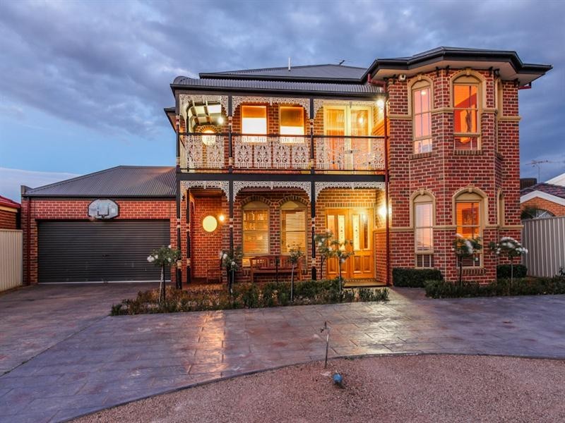 3 Wolsely Close, Werribee VIC 3030
