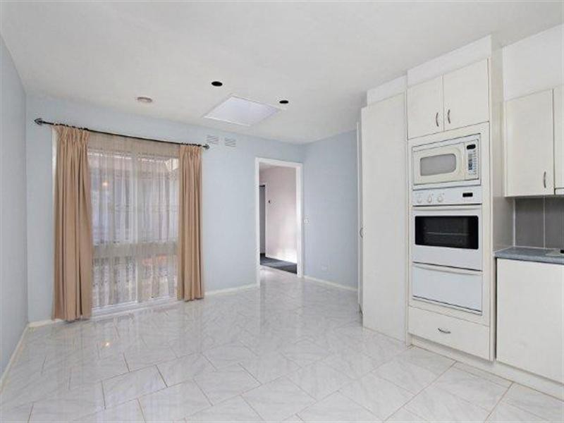 27 Canberra Avenue, Hoppers Crossing VIC 3029