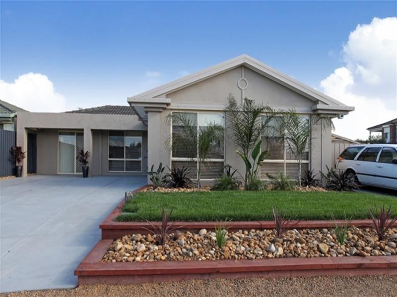 13 Provence Grove, Hoppers Crossing VIC 3029