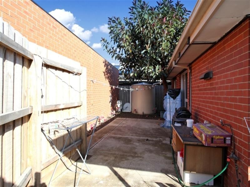 1/26 Pelican Place, Werribee VIC 3030