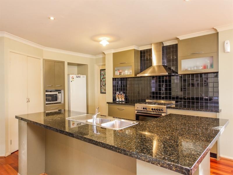 70 Riversdale Drive, Tarneit VIC 3029
