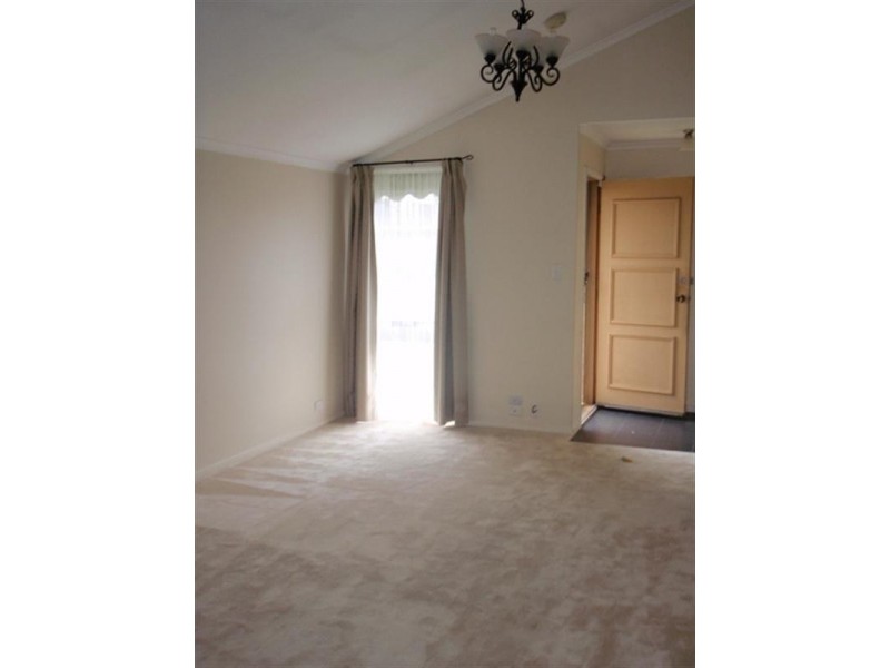 17 Queensbury Way, Werribee VIC 3030