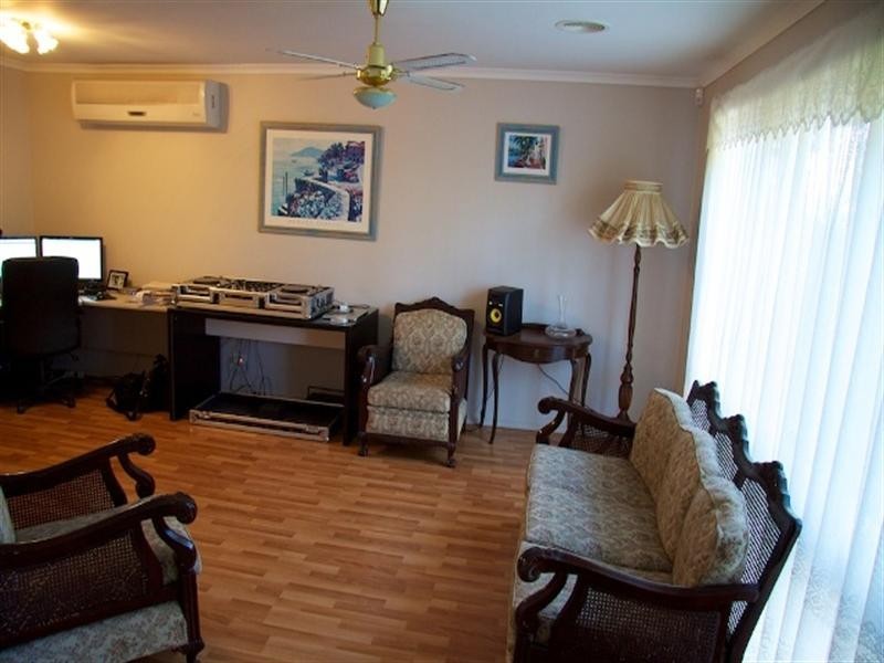 44 Hunter Avenue, Hoppers Crossing VIC 3029