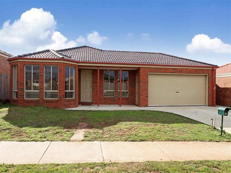 11 Lady Penrhyn Drive, Wyndham Vale VIC 3024