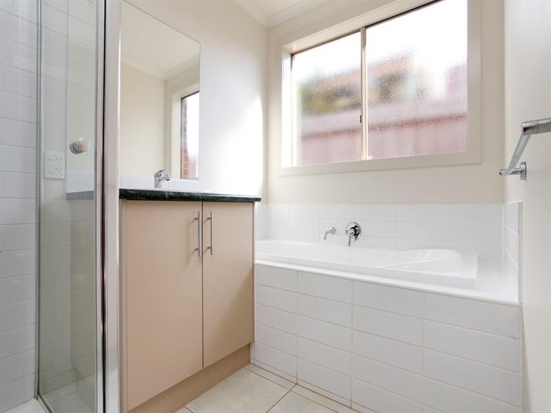 11 Lady Penrhyn Drive, Wyndham Vale VIC 3024