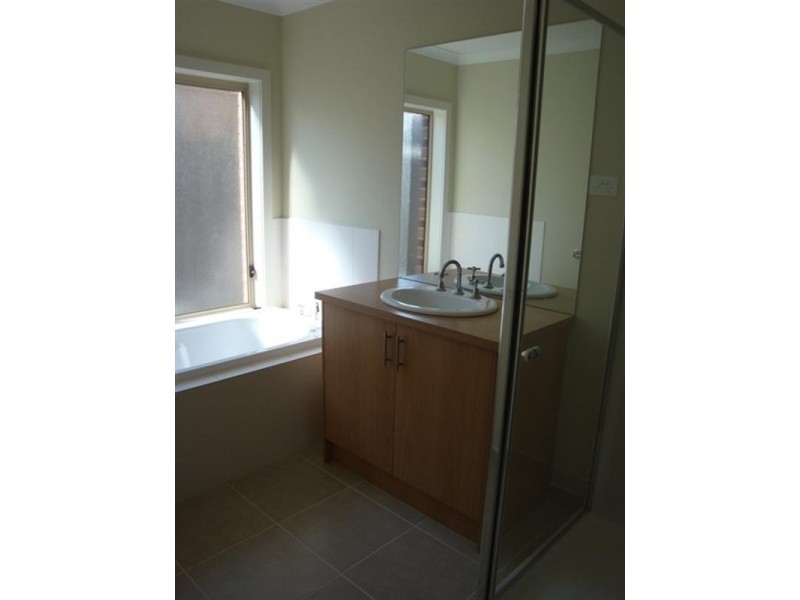 26 Cobram Street, Tarneit VIC 3029