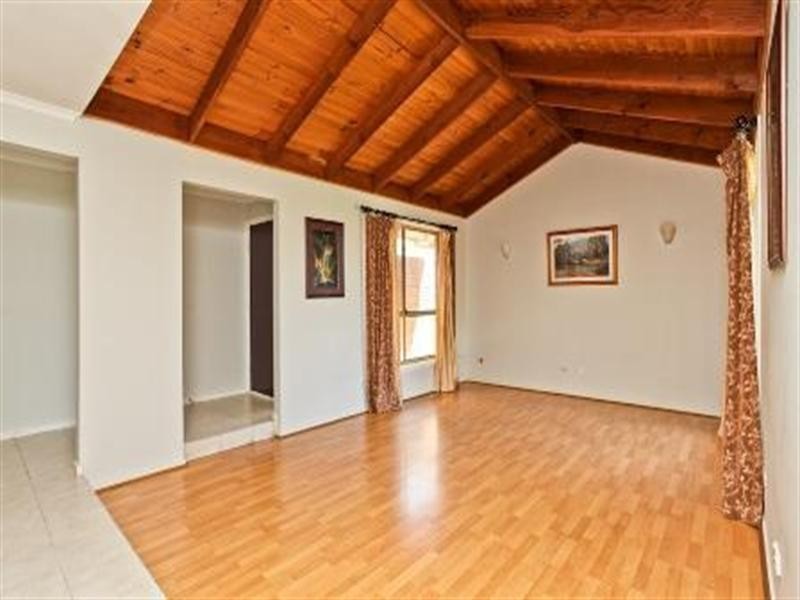 38 Cameron Drive, Hoppers Crossing VIC 3029