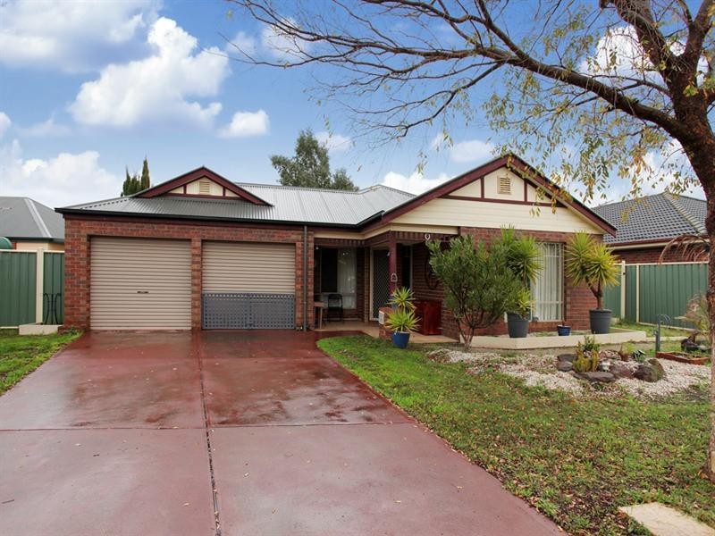 2 Chelsea Close, Wyndham Vale VIC 3024