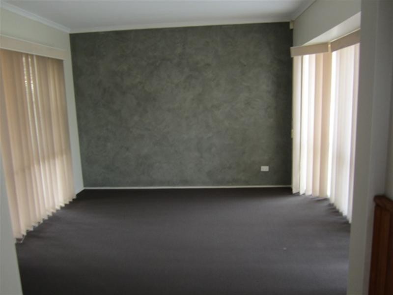 1 Golden Square, Hoppers Crossing VIC 3029