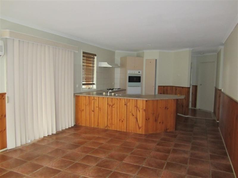 1 Golden Square, Hoppers Crossing VIC 3029