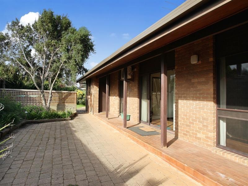 14 Roscrea Court, Werribee VIC 3030