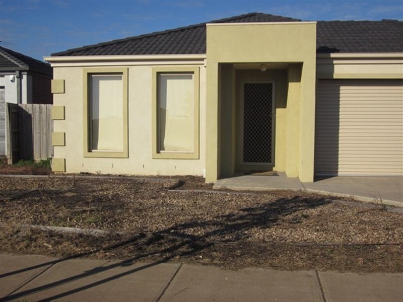 147 West Meadows Lane, Truganina VIC 3029