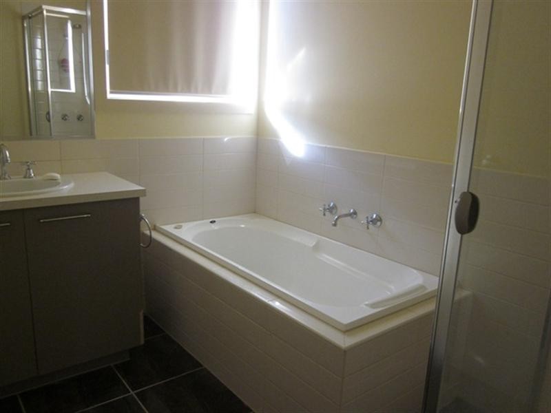 147 West Meadows Lane, Truganina VIC 3029