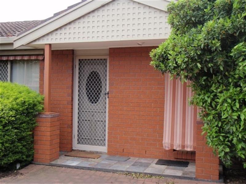 8/20 Russell Street, Werribee VIC 3030