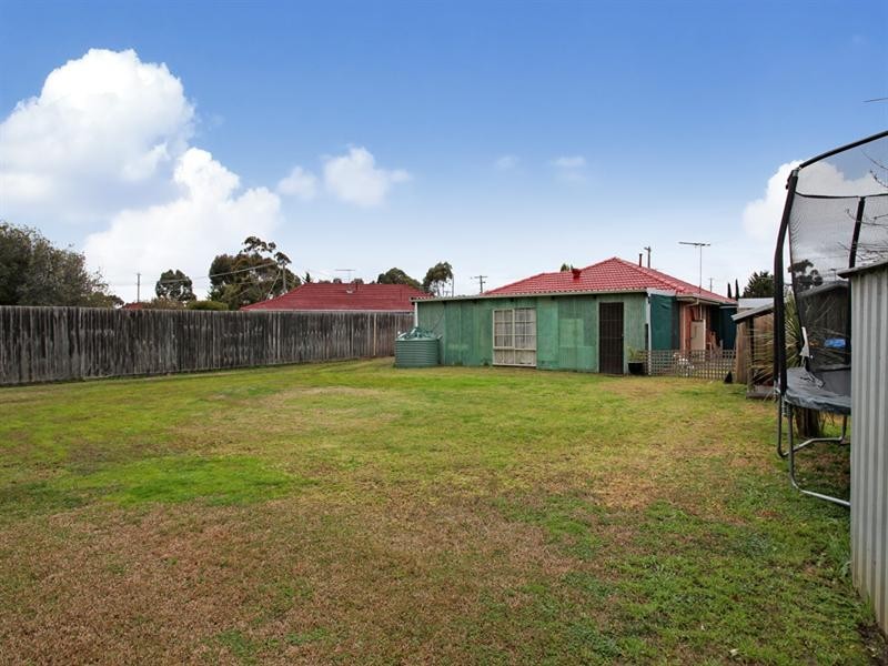 8 Sanderling Street, Werribee VIC 3030
