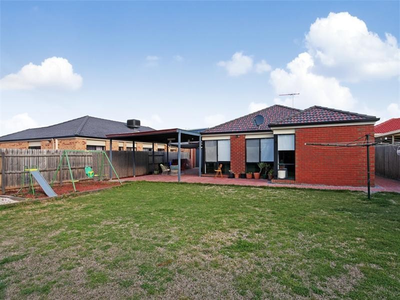 8 Persimmon Place, Werribee VIC 3030