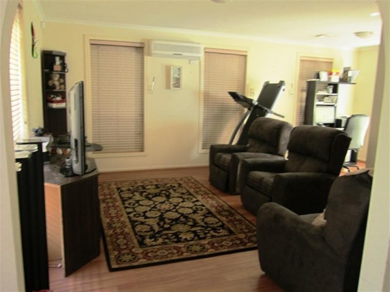 7 Warbler Close, Werribee VIC 3030