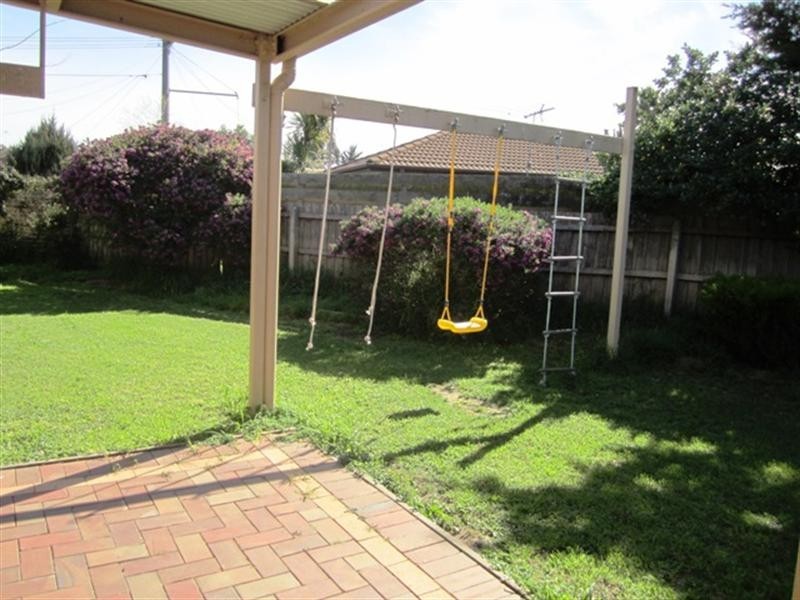 7 Warbler Close, Werribee VIC 3030