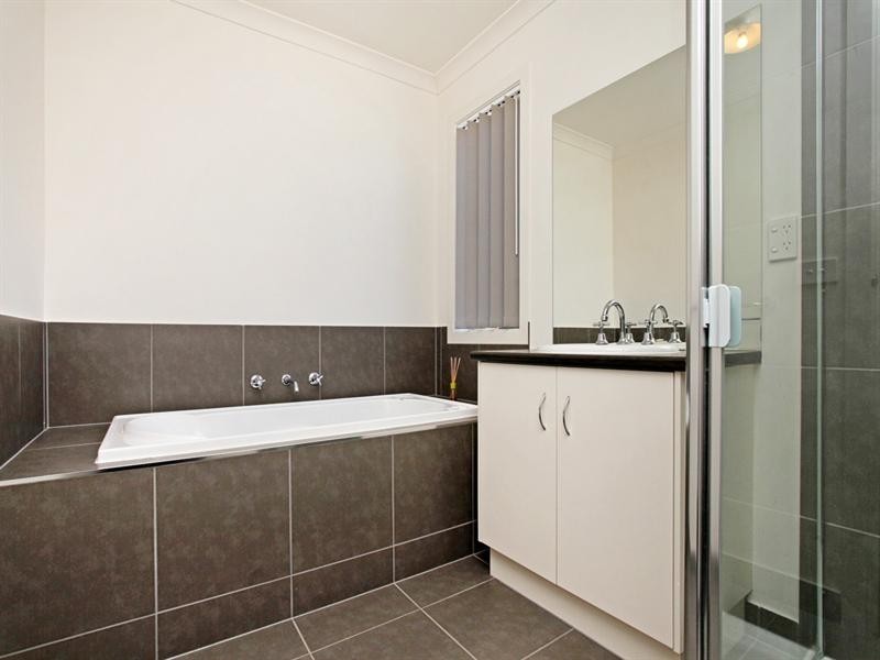 26 Romek Way, Truganina VIC 3029