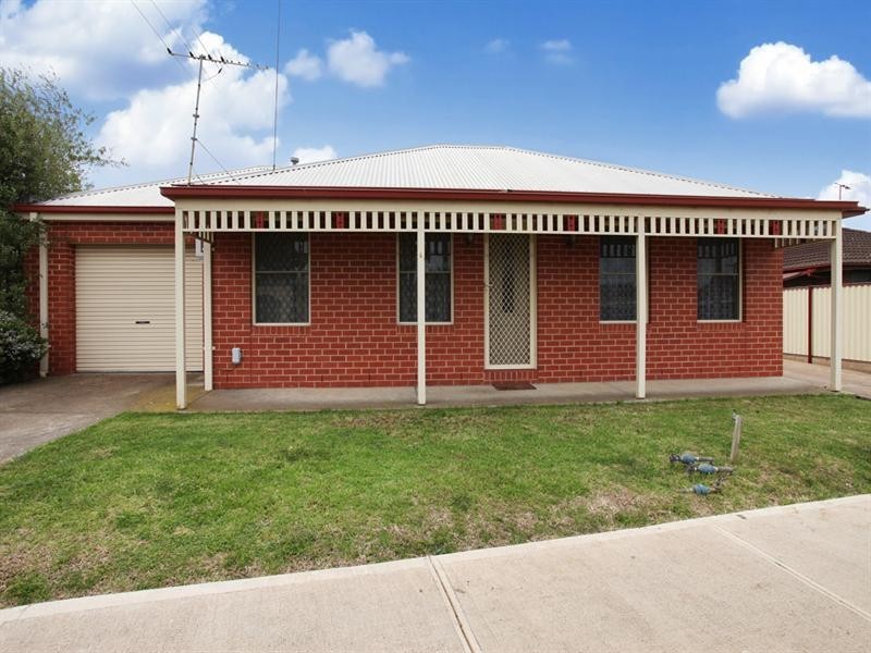 1/6 Havelock Place, Wyndham Vale VIC 3024