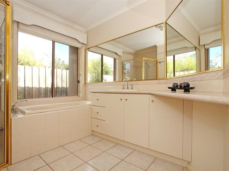 366 Hogans Road, Hoppers Crossing VIC 3029