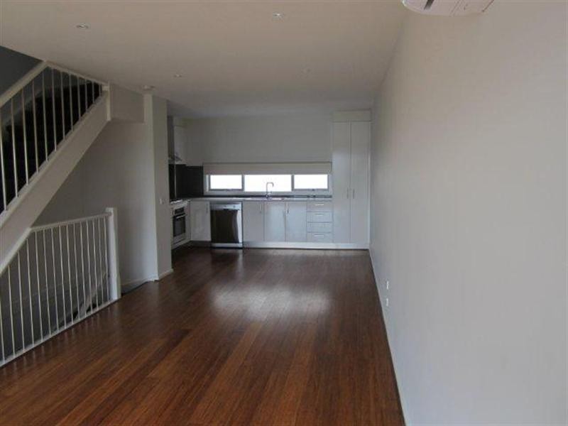 9/1 Clearwater Rise Parade, Truganina VIC 3029