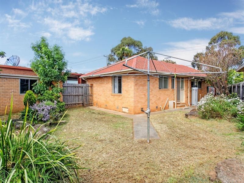 34 Russell Street, Werribee VIC 3030