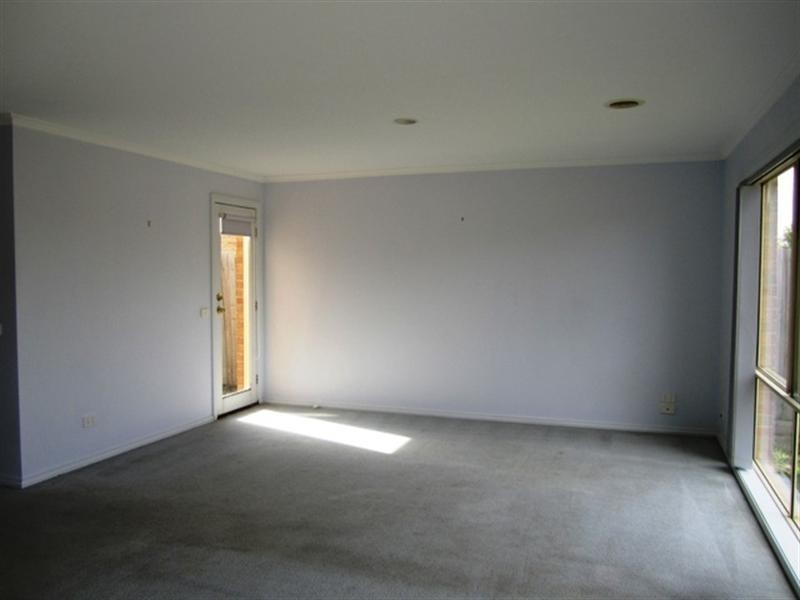 98b Rosella Avenue, Werribee VIC 3030