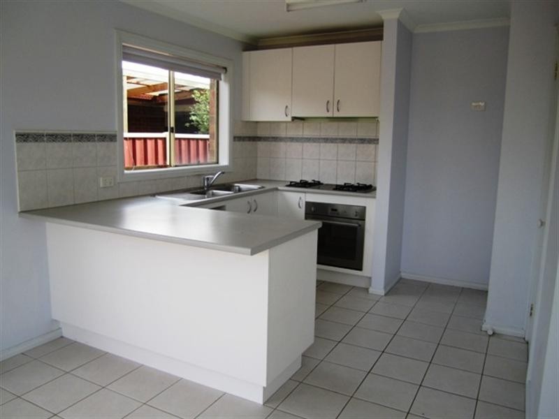 98b Rosella Avenue, Werribee VIC 3030