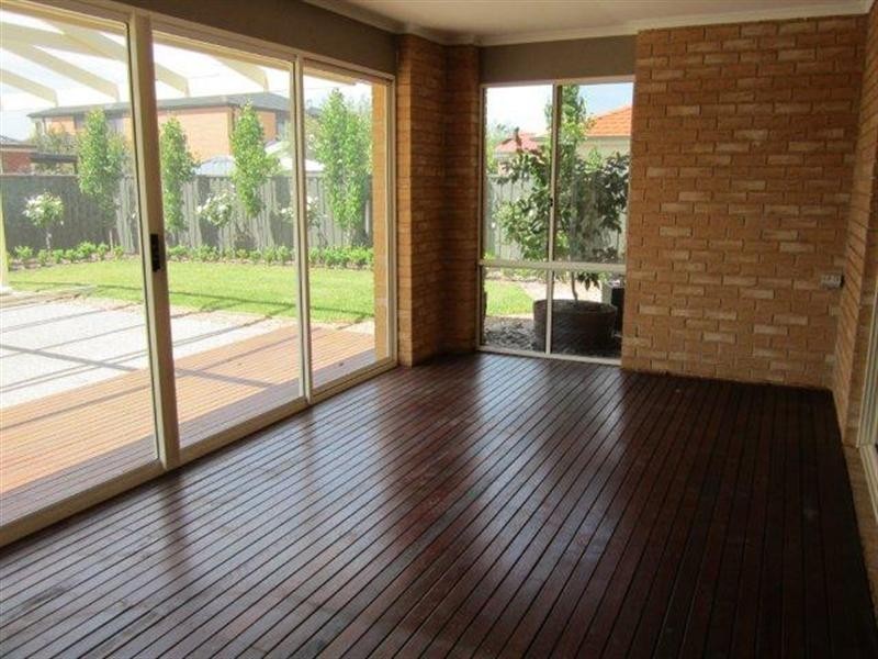 15 Eucumbene Road, Wyndham Vale VIC 3024