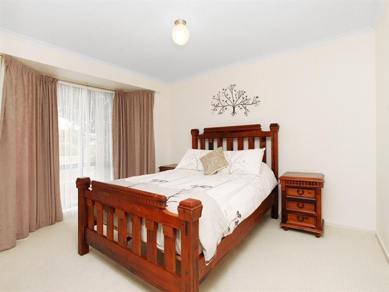 61 Kathleen Cresent, Hoppers Crossing VIC 3029