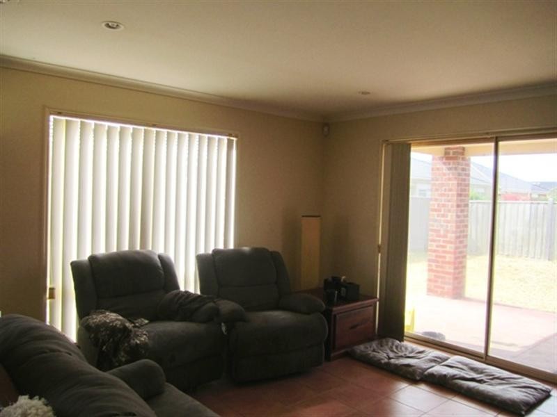 53 Papillon Parade, Tarneit VIC 3029